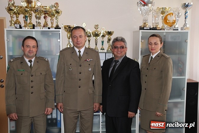 Zdjęcie w galerii na portalu naszraciborz.pl: Uczniowie ZSOMS współpracują z mundurowymi wiadomości z regionu