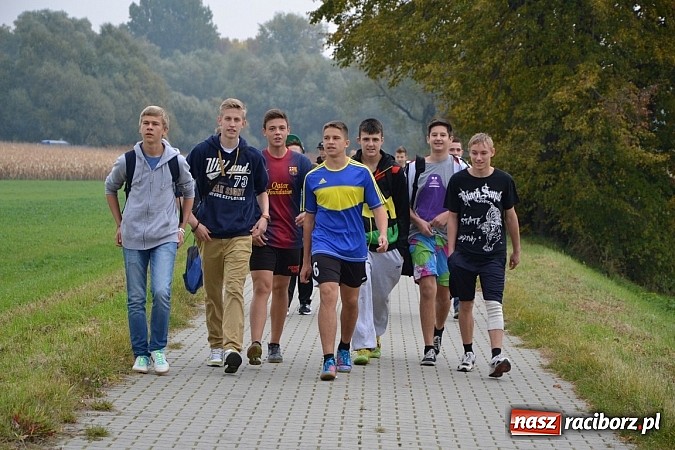 Zdjęcie w galerii na portalu naszraciborz.pl: Uczniowie z gminy Krzyżanowice sprawdzili się dziś w przełajach wiadomości z regionu