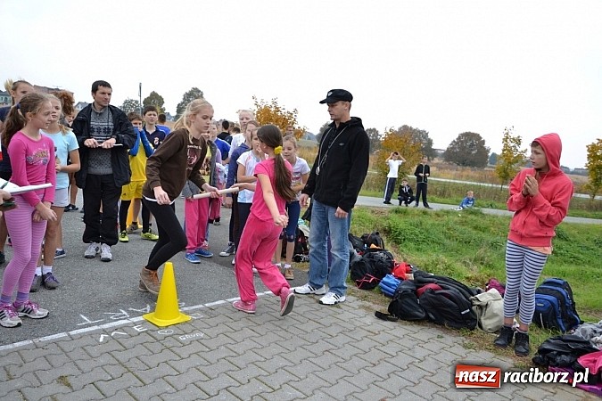 Zdjęcie w galerii na portalu naszraciborz.pl: Uczniowie z gminy Krzyżanowice sprawdzili się dziś w przełajach wiadomości z regionu
