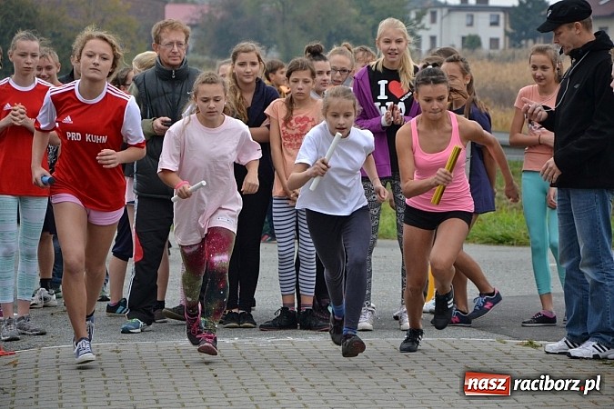 Zdjęcie w galerii na portalu naszraciborz.pl: Uczniowie z gminy Krzyżanowice sprawdzili się dziś w przełajach wiadomości z regionu