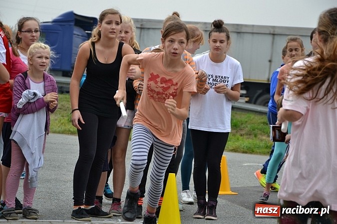Zdjęcie w galerii na portalu naszraciborz.pl: Uczniowie z gminy Krzyżanowice sprawdzili się dziś w przełajach wiadomości z regionu