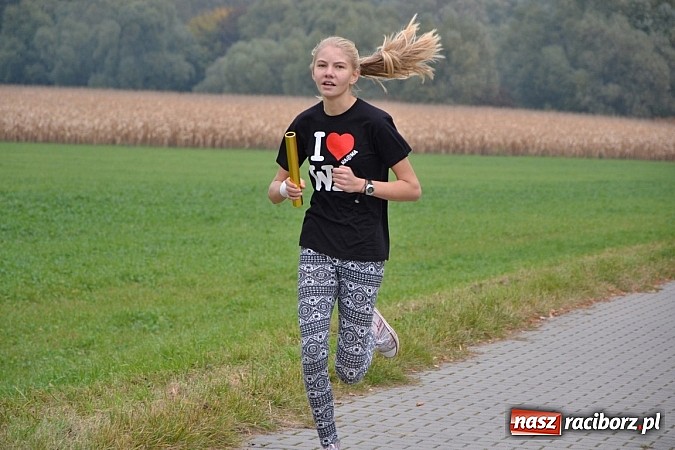 Zdjęcie w galerii na portalu naszraciborz.pl: Uczniowie z gminy Krzyżanowice sprawdzili się dziś w przełajach wiadomości z regionu
