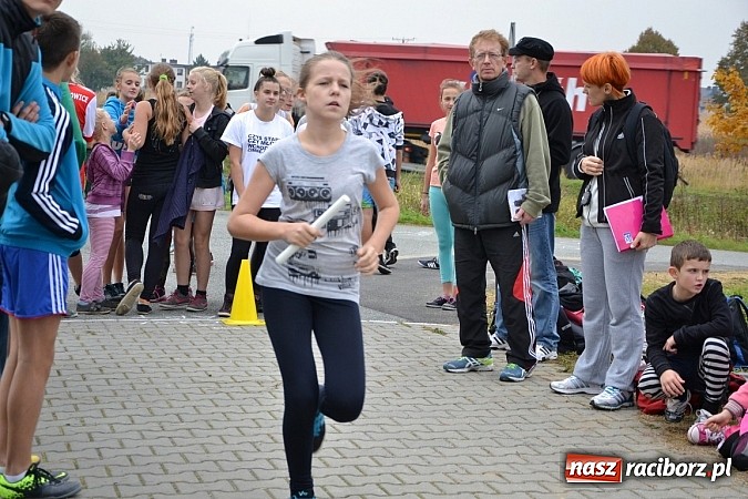 Zdjęcie w galerii na portalu naszraciborz.pl: Uczniowie z gminy Krzyżanowice sprawdzili się dziś w przełajach wiadomości z regionu