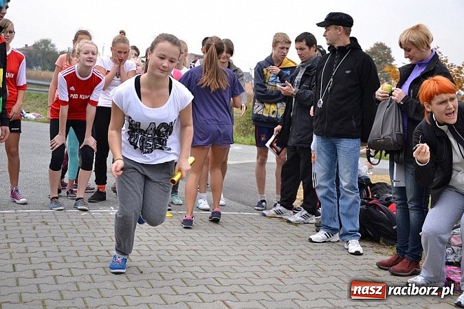 Zdjęcie w galerii na portalu naszraciborz.pl: Uczniowie z gminy Krzyżanowice sprawdzili się dziś w przełajach wiadomości z regionu