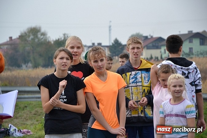 Zdjęcie w galerii na portalu naszraciborz.pl: Uczniowie z gminy Krzyżanowice sprawdzili się dziś w przełajach wiadomości z regionu