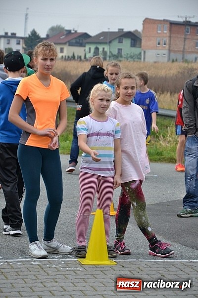 Zdjęcie w galerii na portalu naszraciborz.pl: Uczniowie z gminy Krzyżanowice sprawdzili się dziś w przełajach wiadomości z regionu