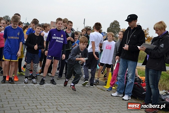 Zdjęcie w galerii na portalu naszraciborz.pl: Uczniowie z gminy Krzyżanowice sprawdzili się dziś w przełajach wiadomości z regionu