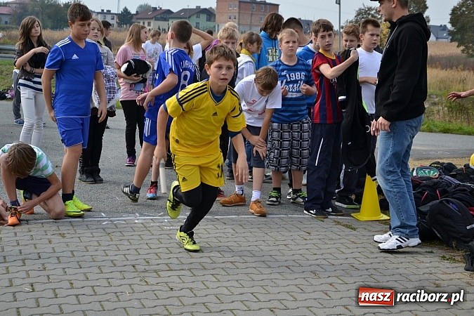 Zdjęcie w galerii na portalu naszraciborz.pl: Uczniowie z gminy Krzyżanowice sprawdzili się dziś w przełajach wiadomości z regionu