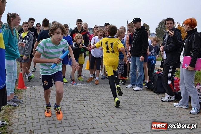 Zdjęcie w galerii na portalu naszraciborz.pl: Uczniowie z gminy Krzyżanowice sprawdzili się dziś w przełajach wiadomości z regionu