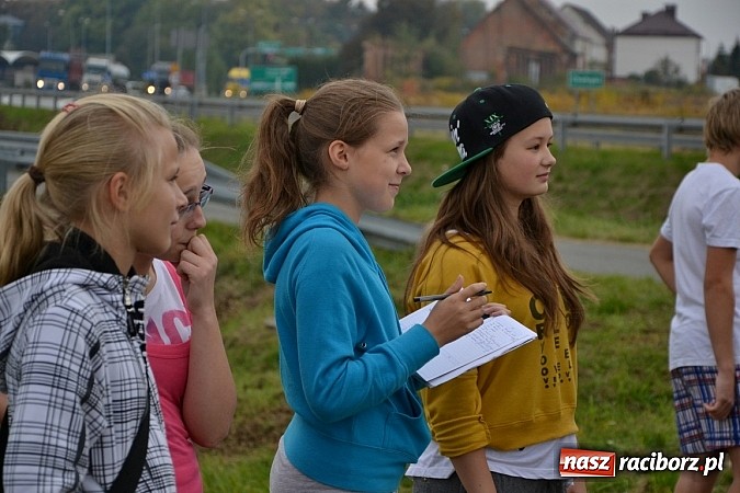 Zdjęcie w galerii na portalu naszraciborz.pl: Uczniowie z gminy Krzyżanowice sprawdzili się dziś w przełajach wiadomości z regionu