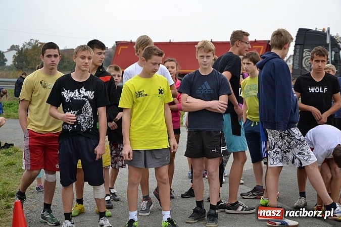 Zdjęcie w galerii na portalu naszraciborz.pl: Uczniowie z gminy Krzyżanowice sprawdzili się dziś w przełajach wiadomości z regionu