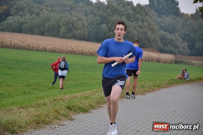 Zdjęcie w galerii na portalu naszraciborz.pl: Uczniowie z gminy Krzyżanowice sprawdzili się dziś w przełajach wiadomości z regionu