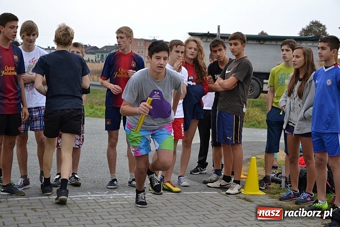 Zdjęcie w galerii na portalu naszraciborz.pl: Uczniowie z gminy Krzyżanowice sprawdzili się dziś w przełajach wiadomości z regionu