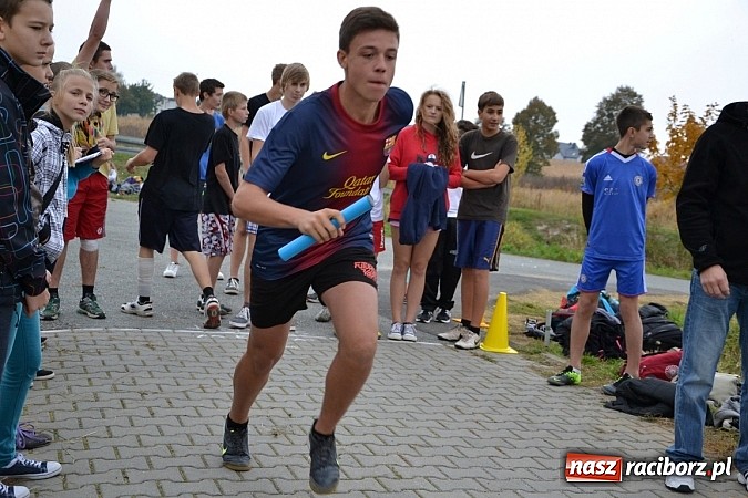 Zdjęcie w galerii na portalu naszraciborz.pl: Uczniowie z gminy Krzyżanowice sprawdzili się dziś w przełajach wiadomości z regionu