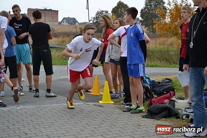 Zdjęcie w galerii na portalu naszraciborz.pl: Uczniowie z gminy Krzyżanowice sprawdzili się dziś w przełajach wiadomości z regionu