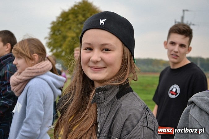 Zdjęcie w galerii na portalu naszraciborz.pl: Uczniowie z gminy Krzyżanowice sprawdzili się dziś w przełajach wiadomości z regionu