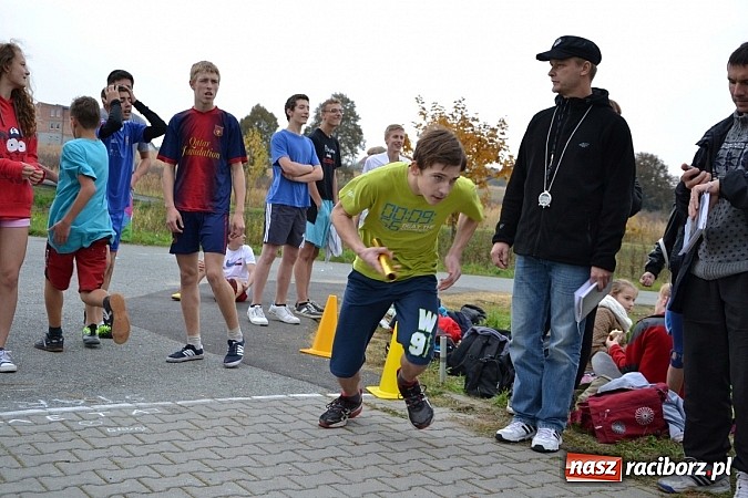 Zdjęcie w galerii na portalu naszraciborz.pl: Uczniowie z gminy Krzyżanowice sprawdzili się dziś w przełajach wiadomości z regionu