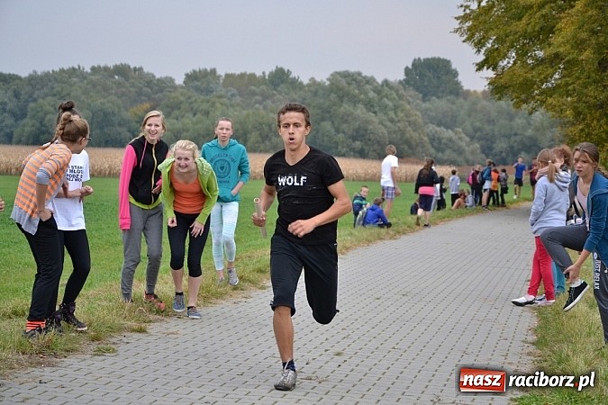 Zdjęcie w galerii na portalu naszraciborz.pl: Uczniowie z gminy Krzyżanowice sprawdzili się dziś w przełajach wiadomości z regionu