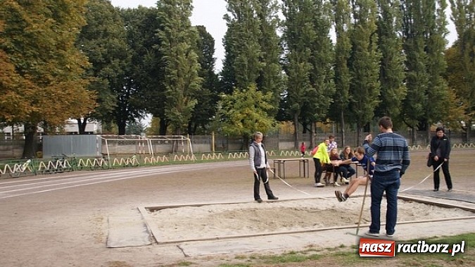 Zdjęcie w galerii na portalu naszraciborz.pl: Sport szkolny. Lekkoatletyczna Olimpiada wiadomości z regionu