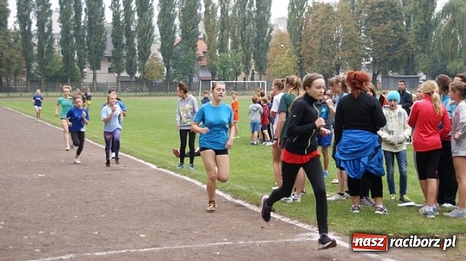 Zdjęcie w galerii na portalu naszraciborz.pl: Sport szkolny. Lekkoatletyczna Olimpiada wiadomości z regionu