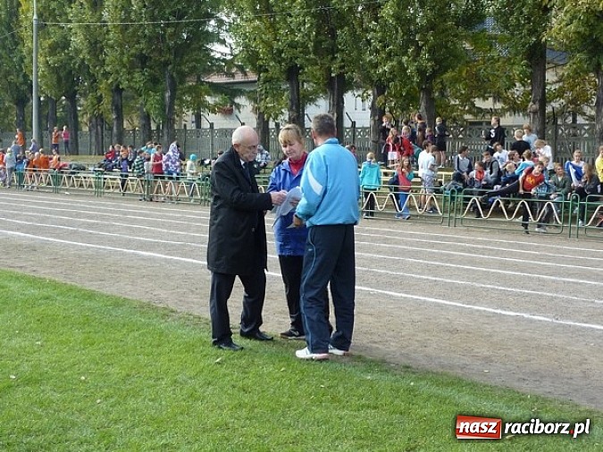 Zdjęcie w galerii na portalu naszraciborz.pl: Sport szkolny. Lekkoatletyczna Olimpiada wiadomości z regionu