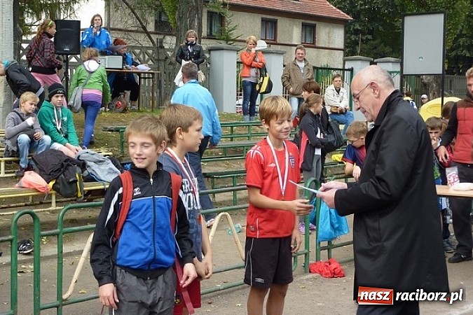 Zdjęcie w galerii na portalu naszraciborz.pl: Sport szkolny. Lekkoatletyczna Olimpiada wiadomości z regionu