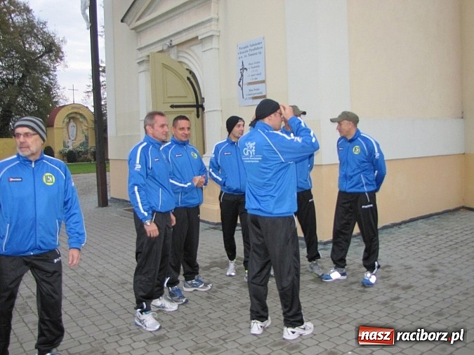 Zdjęcie w galerii na portalu naszraciborz.pl: W Kietrzu wystartowała I Sztafeta Papieska! wiadomości z regionu