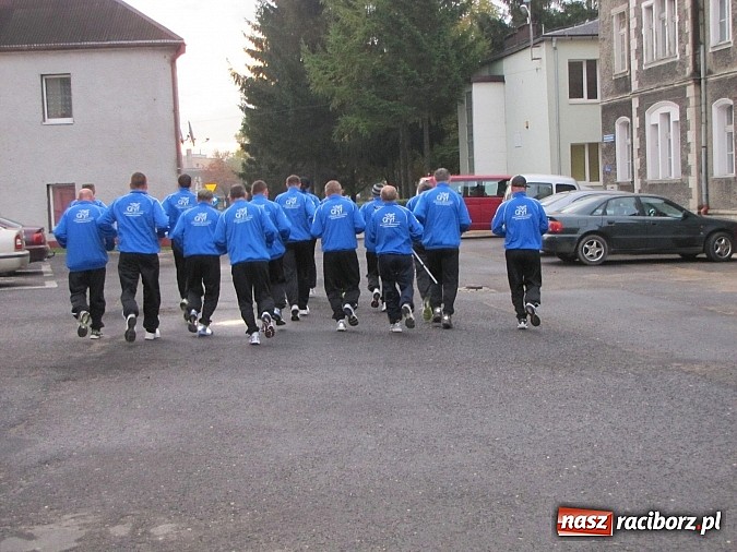 Zdjęcie w galerii na portalu naszraciborz.pl: W Kietrzu wystartowała I Sztafeta Papieska! wiadomości z regionu