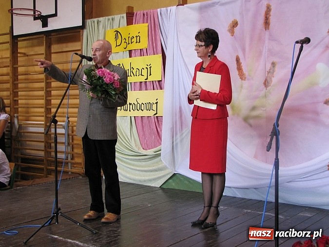 Zdjęcie w galerii na portalu naszraciborz.pl: Nauczyciele świętowali w Krzanowicach wiadomości z regionu