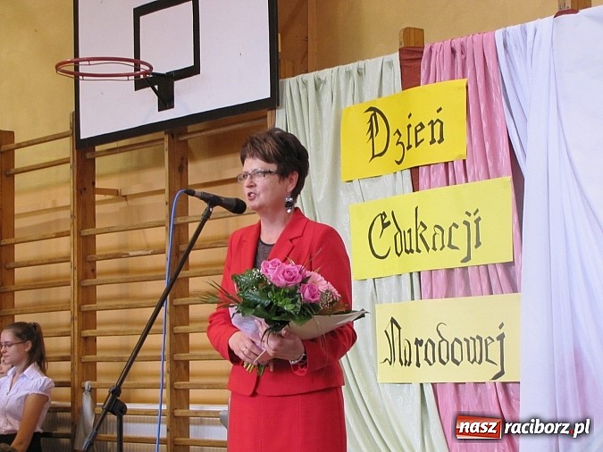 Zdjęcie w galerii na portalu naszraciborz.pl: Nauczyciele świętowali w Krzanowicach wiadomości z regionu