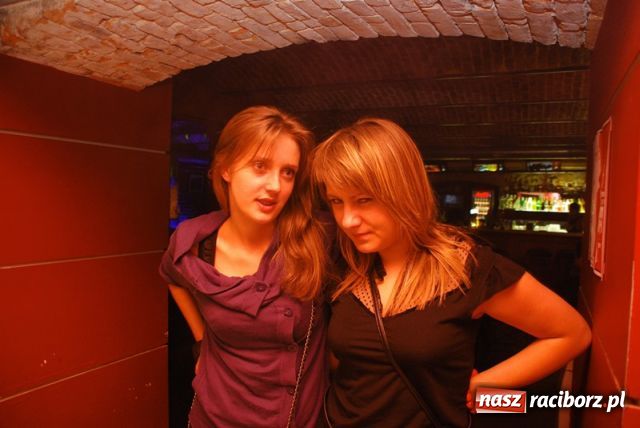 Zdjęcie w galerii na portalu naszraciborz.pl: Lustrator towarzyski wiadomości z regionu