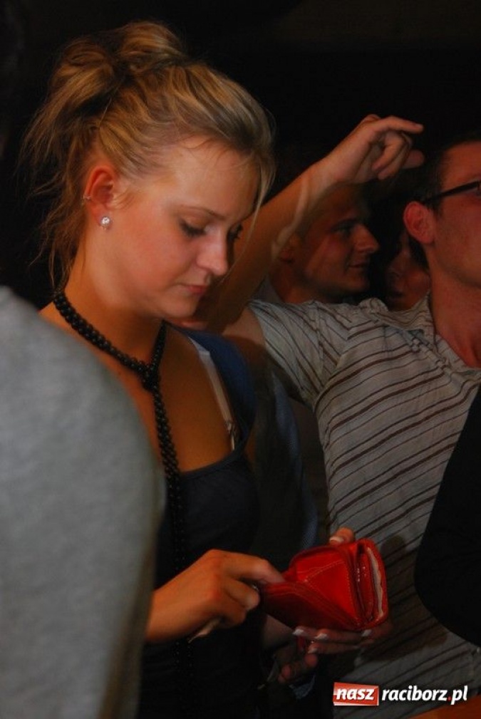 Zdjęcie w galerii na portalu naszraciborz.pl: Lustrator towarzyski wiadomości z regionu