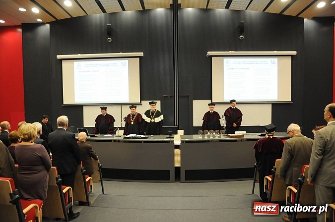 Zdjęcie w galerii na portalu naszraciborz.pl: Mocny raciborski akcent na inauguracji roku akademickiego w krakowskiej AGH wiadomości z regionu