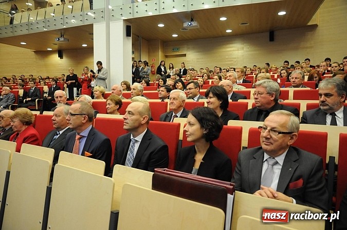 Zdjęcie w galerii na portalu naszraciborz.pl: Mocny raciborski akcent na inauguracji roku akademickiego w krakowskiej AGH wiadomości z regionu