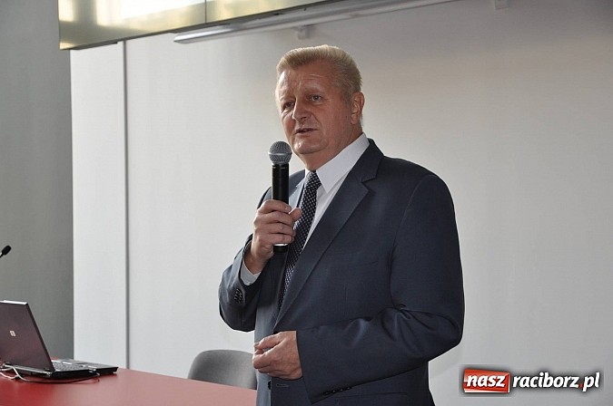 Zdjęcie w galerii na portalu naszraciborz.pl: Mocny raciborski akcent na inauguracji roku akademickiego w krakowskiej AGH wiadomości z regionu