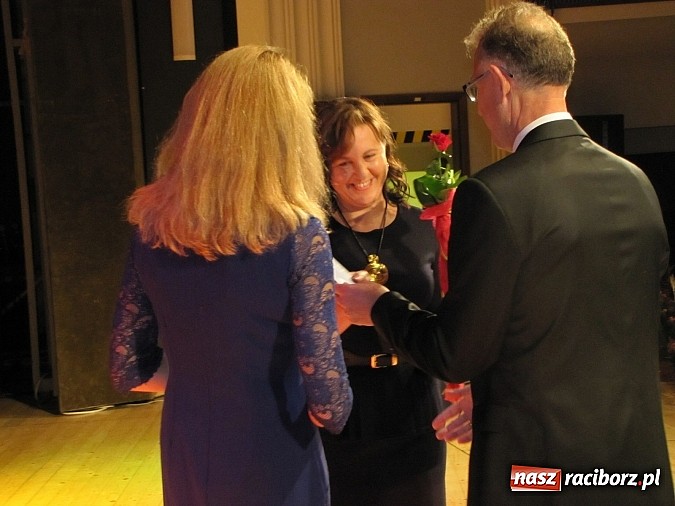 Zdjęcie w galerii na portalu naszraciborz.pl: Prezydent uhonorował nauczycieli i pracowników oświaty wiadomości z regionu
