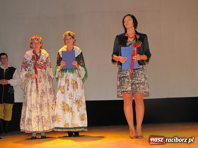 Zdjęcie w galerii na portalu naszraciborz.pl: Prezydent uhonorował nauczycieli i pracowników oświaty wiadomości z regionu