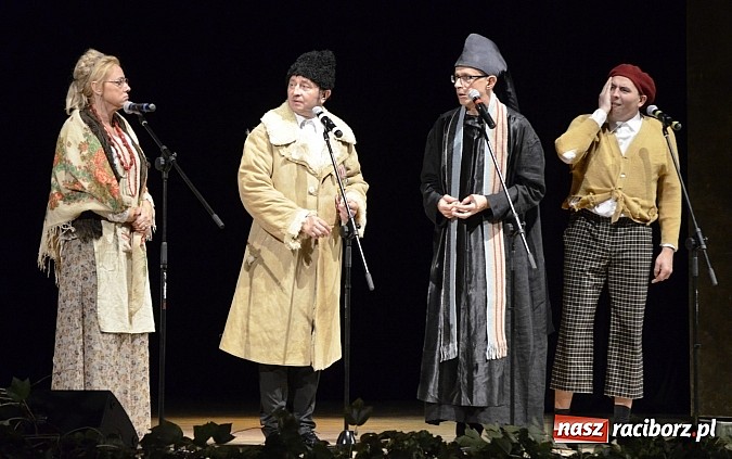 Zdjęcie w galerii na portalu naszraciborz.pl: Kabaret pod Wyrwigroszem bawił w RCK wiadomości z regionu