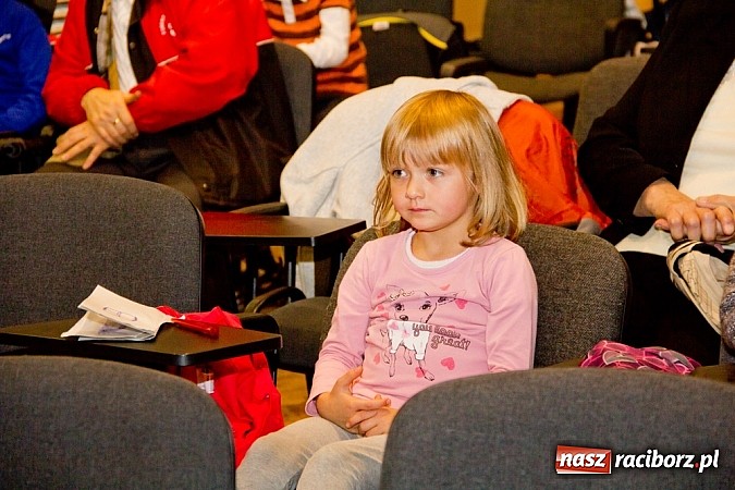 Zdjęcie w galerii na portalu naszraciborz.pl: Uniwersytet Pierwszego Wieku zainaugurował rok akademicki wiadomości z regionu
