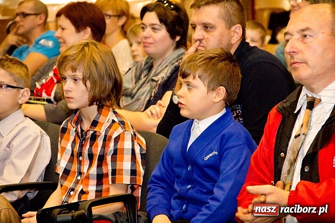 Zdjęcie w galerii na portalu naszraciborz.pl: Uniwersytet Pierwszego Wieku zainaugurował rok akademicki wiadomości z regionu