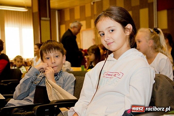 Zdjęcie w galerii na portalu naszraciborz.pl: Uniwersytet Pierwszego Wieku zainaugurował rok akademicki wiadomości z regionu