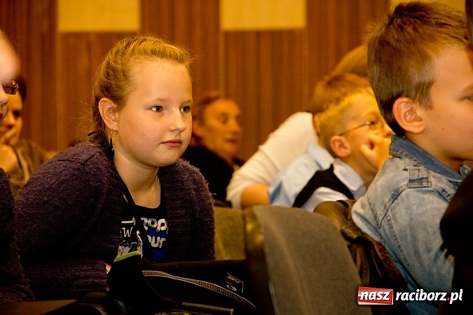 Zdjęcie w galerii na portalu naszraciborz.pl: Uniwersytet Pierwszego Wieku zainaugurował rok akademicki wiadomości z regionu