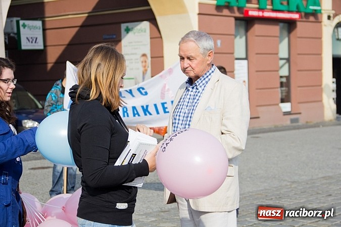 Zdjęcie w galerii na portalu naszraciborz.pl: 14. Marsz Nadziei przeszedł centrum Raciborza wiadomości z regionu