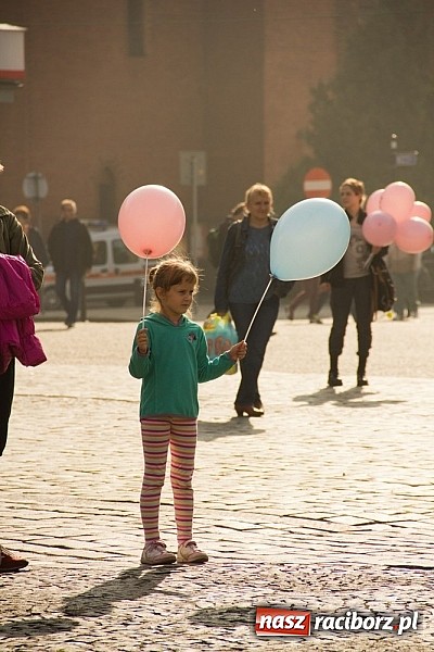 Zdjęcie w galerii na portalu naszraciborz.pl: 14. Marsz Nadziei przeszedł centrum Raciborza wiadomości z regionu