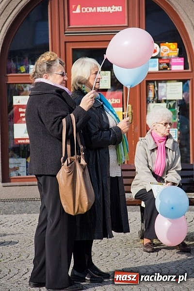 Zdjęcie w galerii na portalu naszraciborz.pl: 14. Marsz Nadziei przeszedł centrum Raciborza wiadomości z regionu