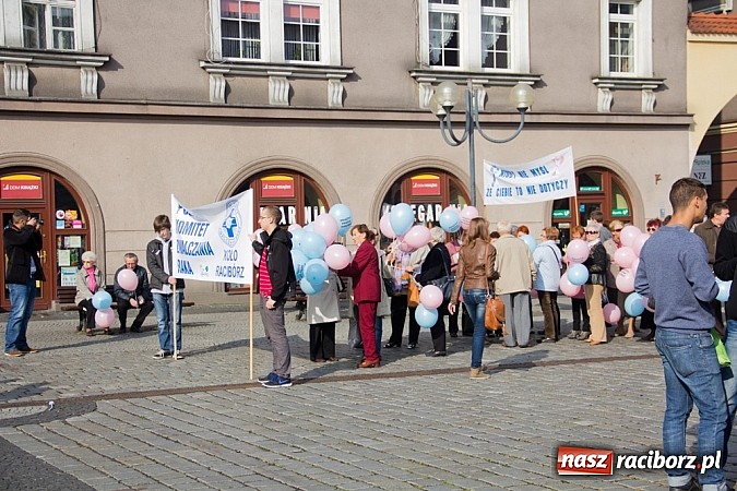 Zdjęcie w galerii na portalu naszraciborz.pl: 14. Marsz Nadziei przeszedł centrum Raciborza wiadomości z regionu
