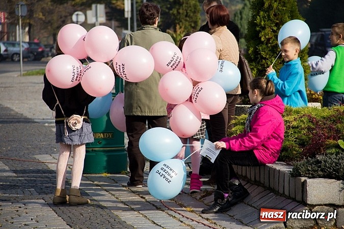 Zdjęcie w galerii na portalu naszraciborz.pl: 14. Marsz Nadziei przeszedł centrum Raciborza wiadomości z regionu