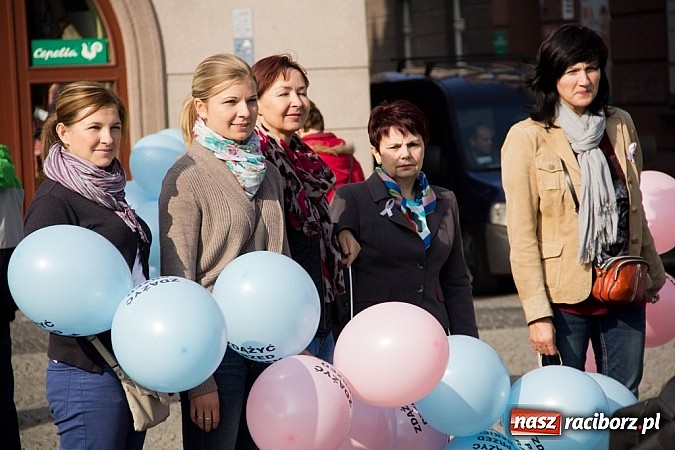Zdjęcie w galerii na portalu naszraciborz.pl: 14. Marsz Nadziei przeszedł centrum Raciborza wiadomości z regionu