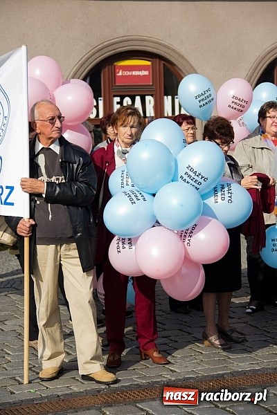 Zdjęcie w galerii na portalu naszraciborz.pl: 14. Marsz Nadziei przeszedł centrum Raciborza wiadomości z regionu