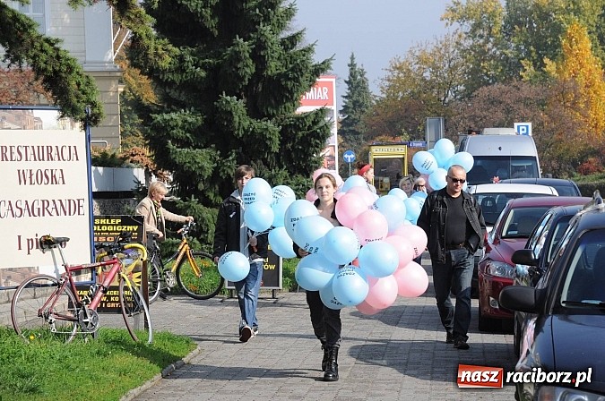 Zdjęcie w galerii na portalu naszraciborz.pl: 14. Marsz Nadziei przeszedł centrum Raciborza wiadomości z regionu